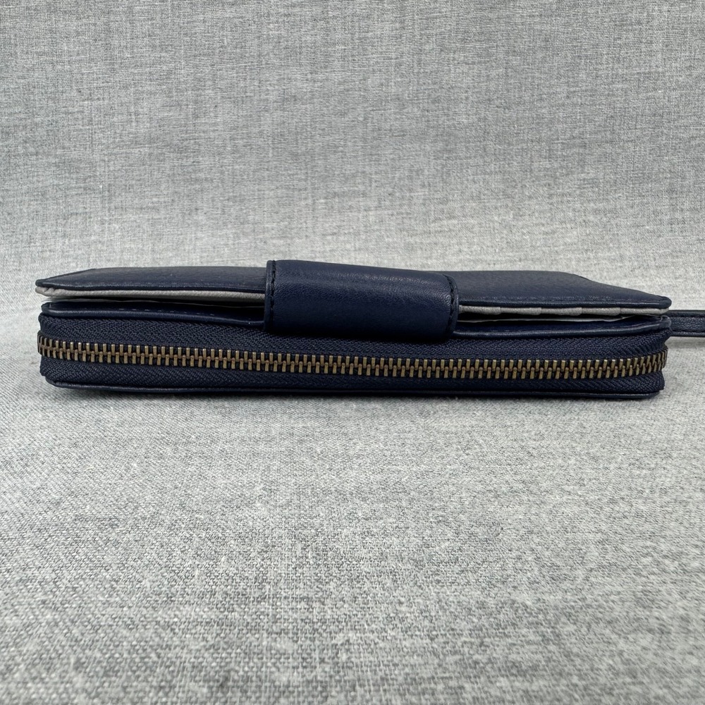 Fossil Madison Zip Clutch Women Navy Blue Leather Wristlet Wallet - Picture 3 of 11